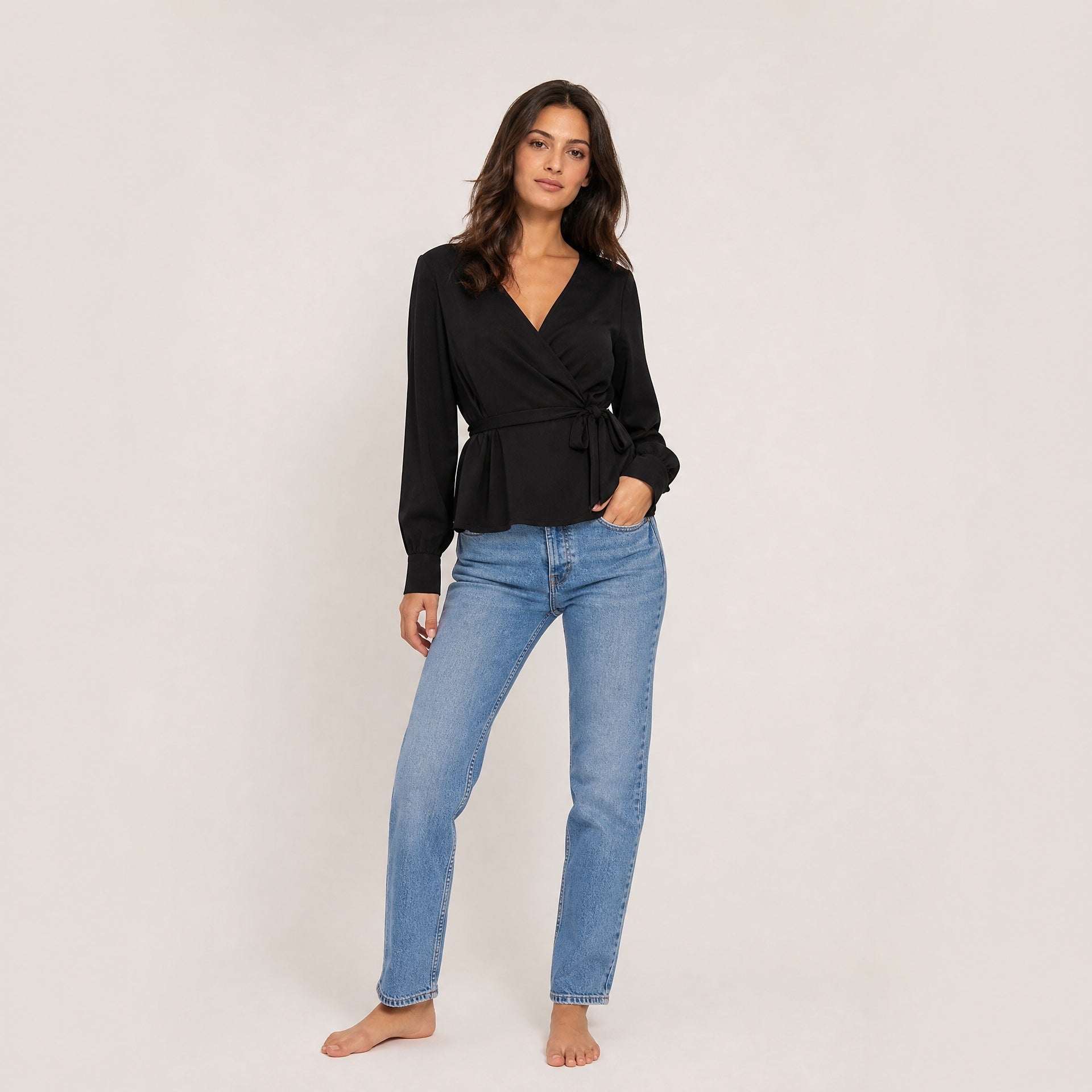 Clara Wickelbluse – Schwarz